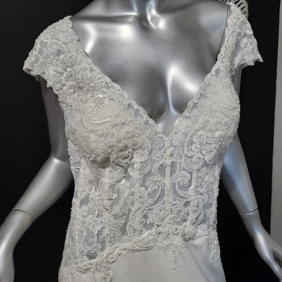 NWT~$1850~STELLA COUTURE~16/18~OFF WHITE EMBROIDERED BEADED LACE WEDDING DRESS - Picture 7 of 16